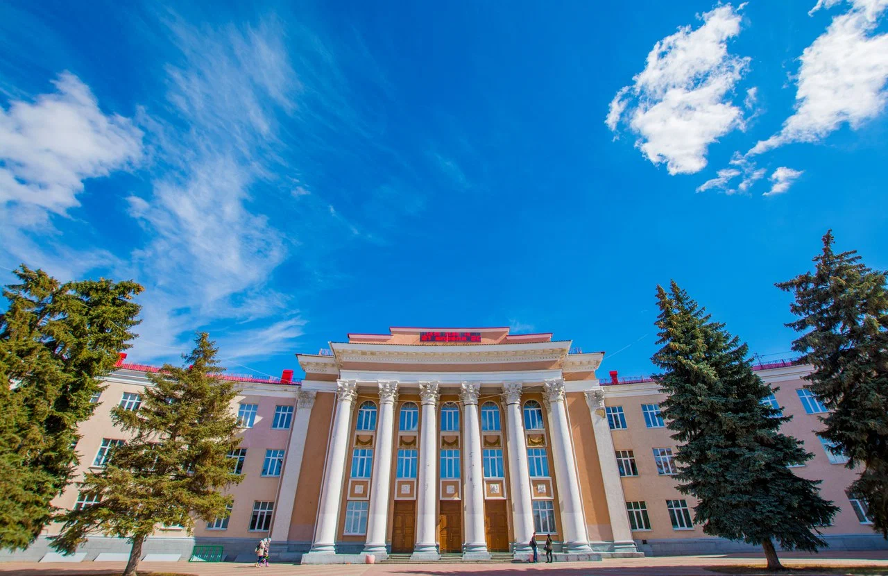 Театрально-концертный комплекс Дворец Культуры