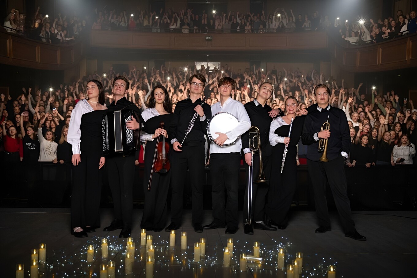 Рок-поп и Симфа-джаз в пламени свечей.