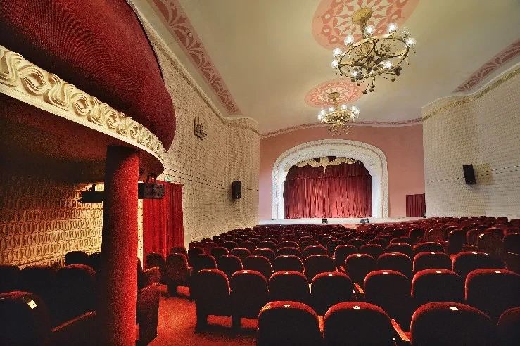 Драматический театр им. Чернышевского